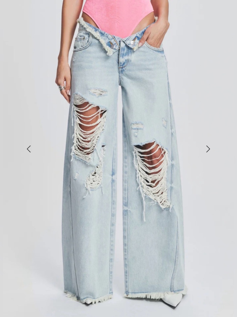 SER.O.YA Ollie Low Rise Wide Leg Jean in Skylight 23